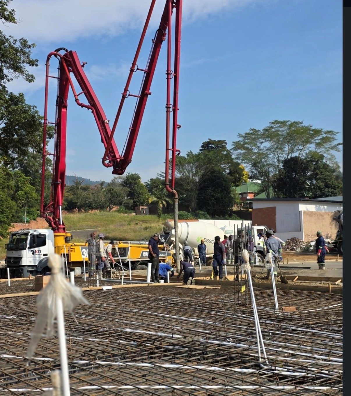 Esscon concrete pour on site
